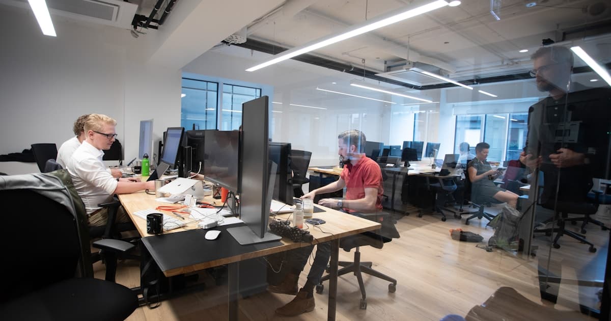 Girişimci Olarak 2026'da AI Ajan Orkestrasyonu ile Başarılı İş Kurma Rehberi