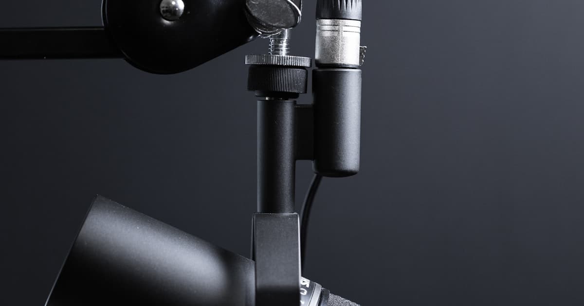 Murmur AI sesli kitap yayınevi - logo ve marka görseli